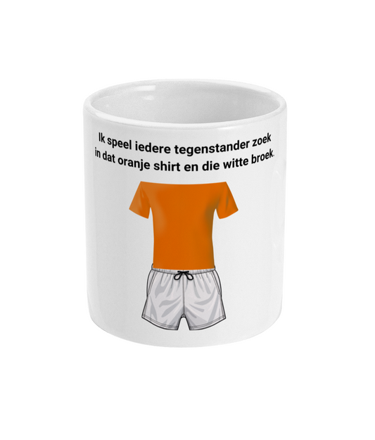 Ik speelde iedere tegenstander zoek in dat oranje shirt en die witte broek