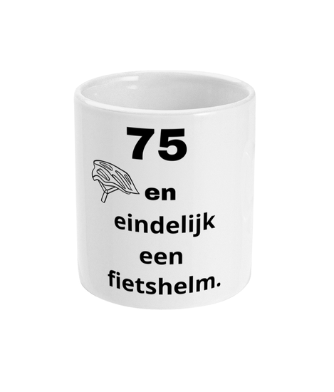 75 en eindelijk een fietshelm