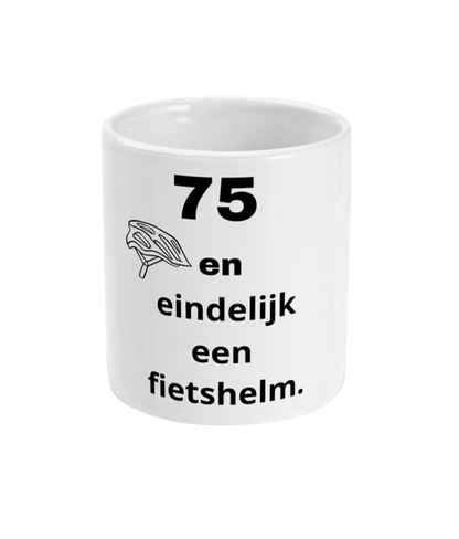 75 en eindelijk een fietshelm